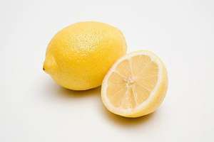 市面上的柠檬精油怎么用